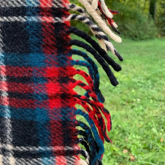 VTG Plaid Wool Blanket Marshall Field & Company Fringe Classic Preppy Throw - Picture 3 of 7